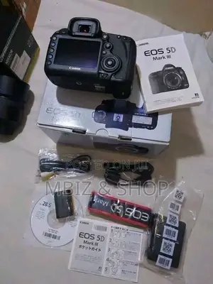 Photo - Canon 5d Eos Mark Iii