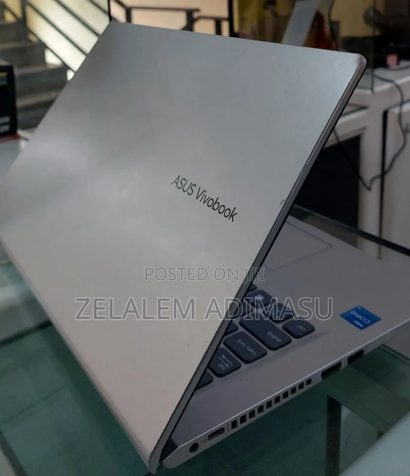 New Laptop Asus Vivobook 16 8GB Intel Core I3 SSD 256GB