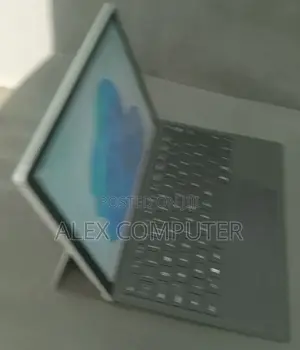 New Laptop Microsoft Surface Pro 7 8GB Intel Core I5 SSD 256GB