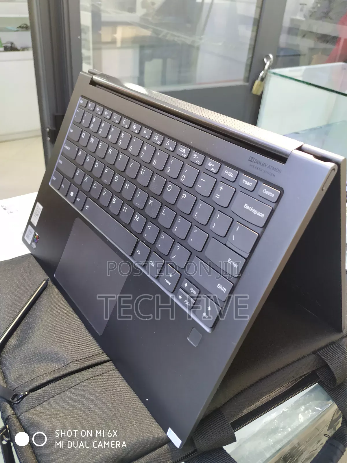 New Laptop Lenovo Yoga 7i 16GB Intel Core I7 SSD 1T