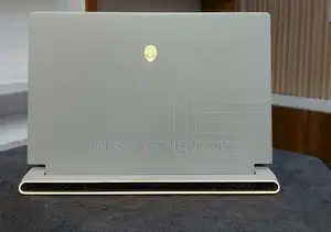 New Laptop Alienware M15 r3 32GB Intel Core i9 SSD 1T