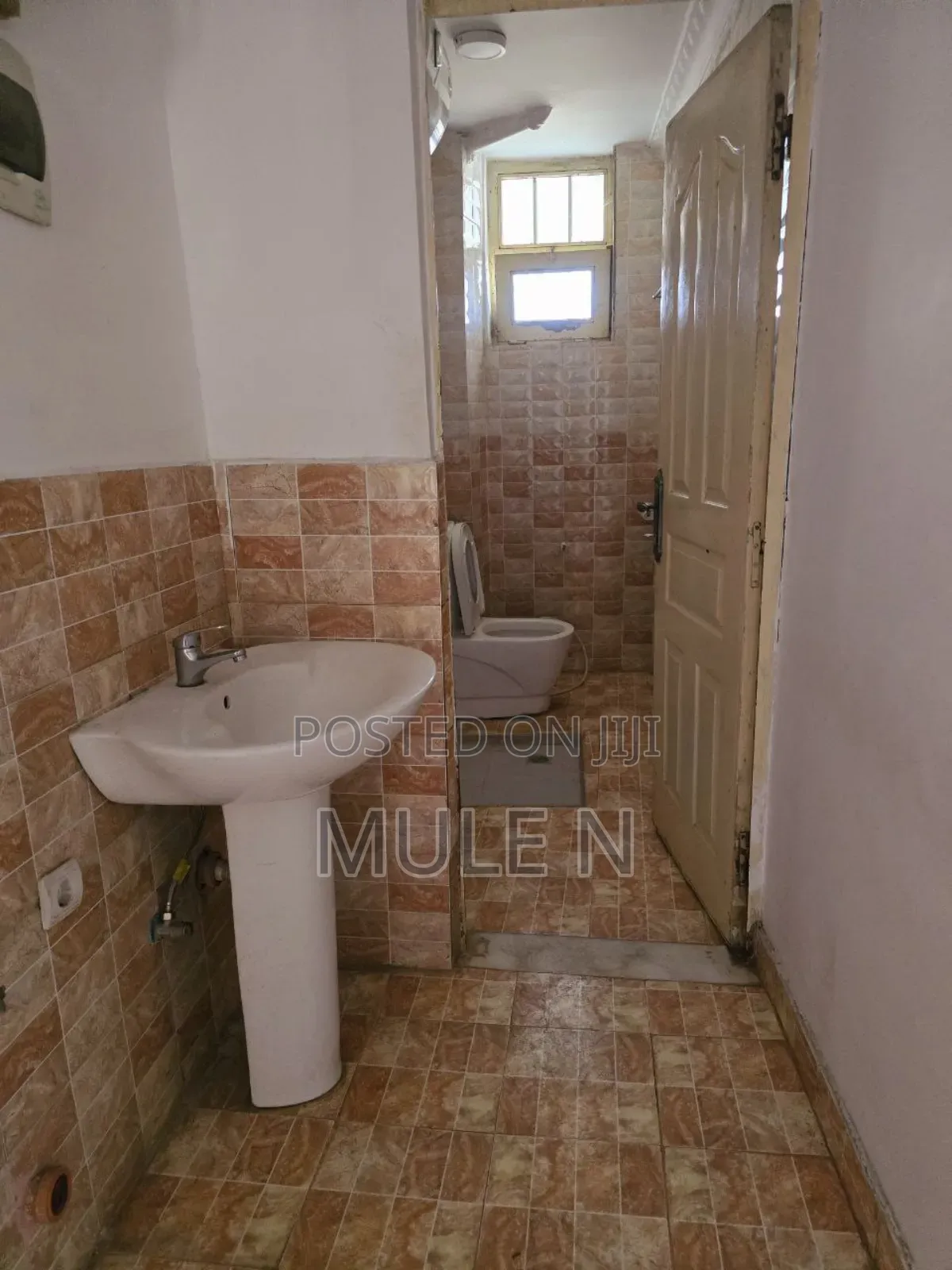 Furnished 2bdrm Condo in Ayat Tafoo, Yeka for sale