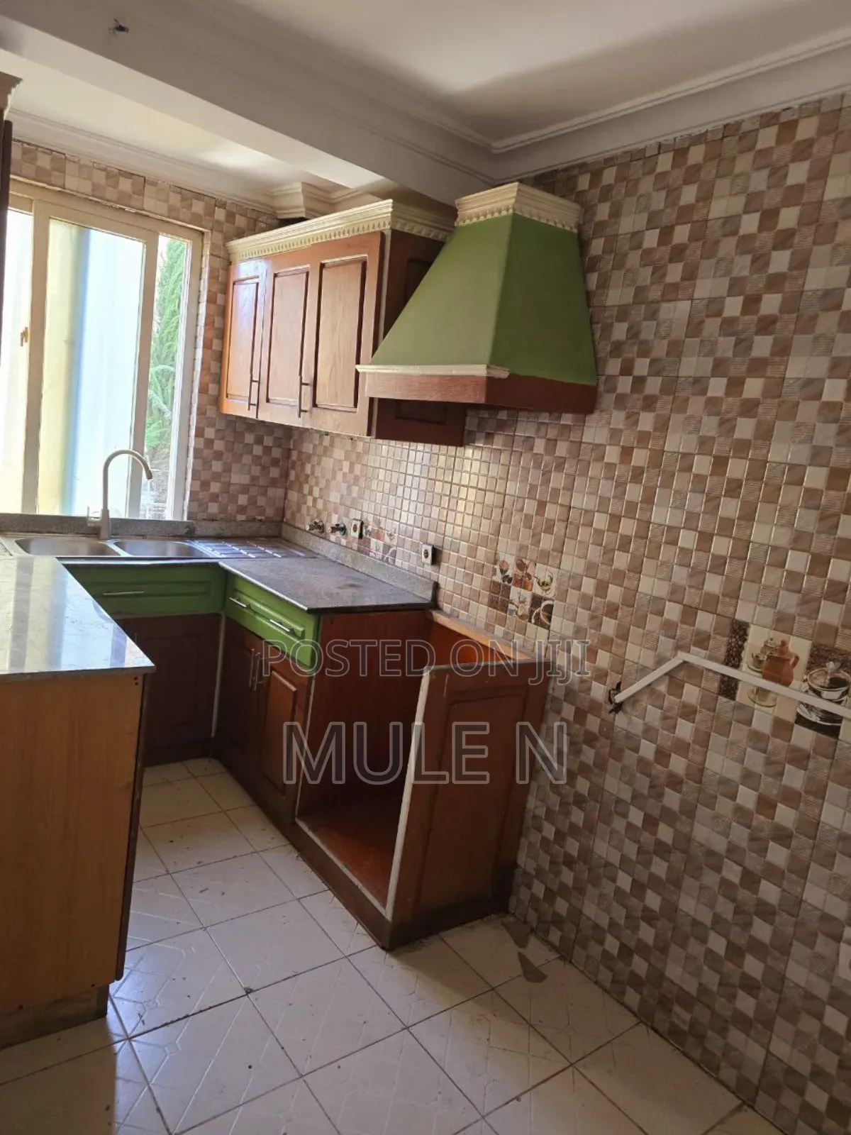 Furnished 2bdrm Condo in Ayat Tafoo, Yeka for sale