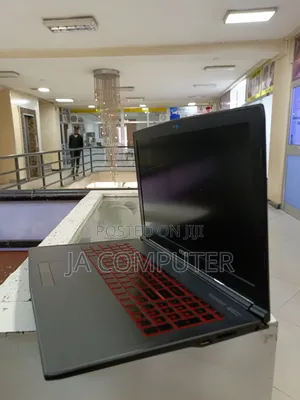 New Laptop MSI GF63 8GB Intel Core I5 SSD 256GB