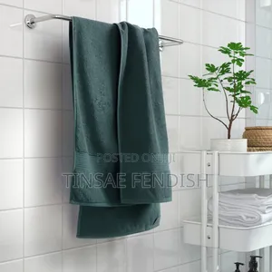 Photo - Shower Towel And Hand Towel