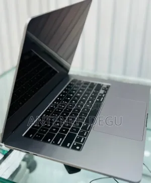 Photo - New Laptop Apple MacBook Air 2024 M3 15-Inch 8GB Apple M3 SSD 256GB