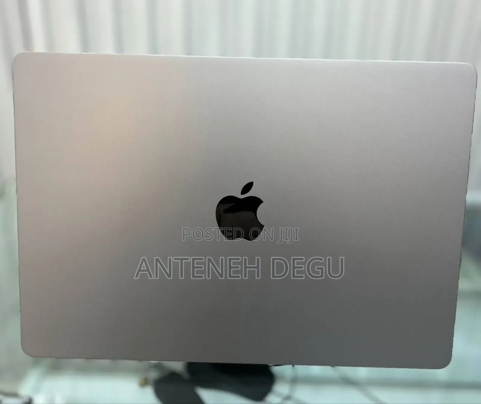 New Laptop Apple MacBook Air 2024 M3 15-Inch 8GB Apple M3 SSD 256GB