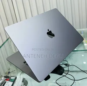 New Laptop Apple MacBook Air 2024 M3 15-Inch 8GB Apple M3 SSD 256GB