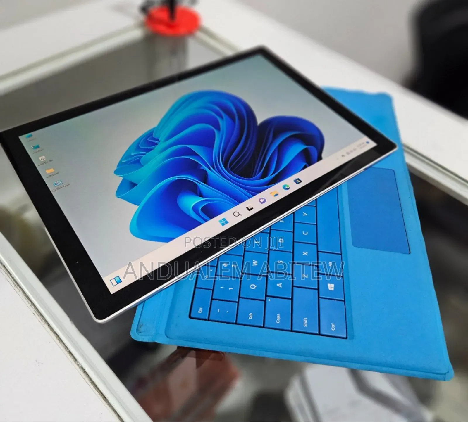 New Laptop Microsoft Surface Pro 7 8GB Intel Core I5 SSD 128GB