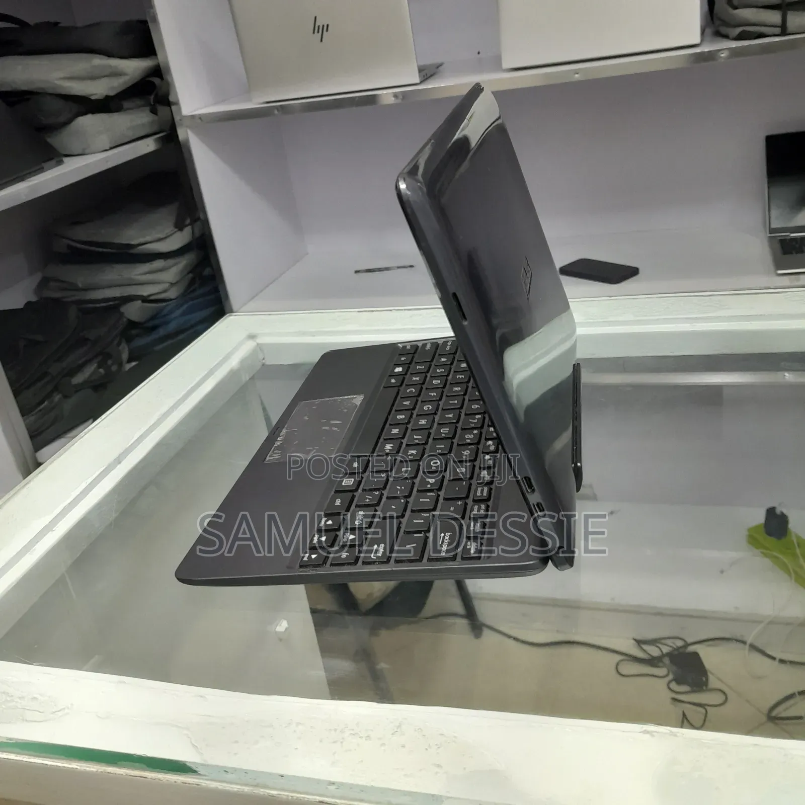 Laptop Asus 2GB Intel Atom SSD 60GB