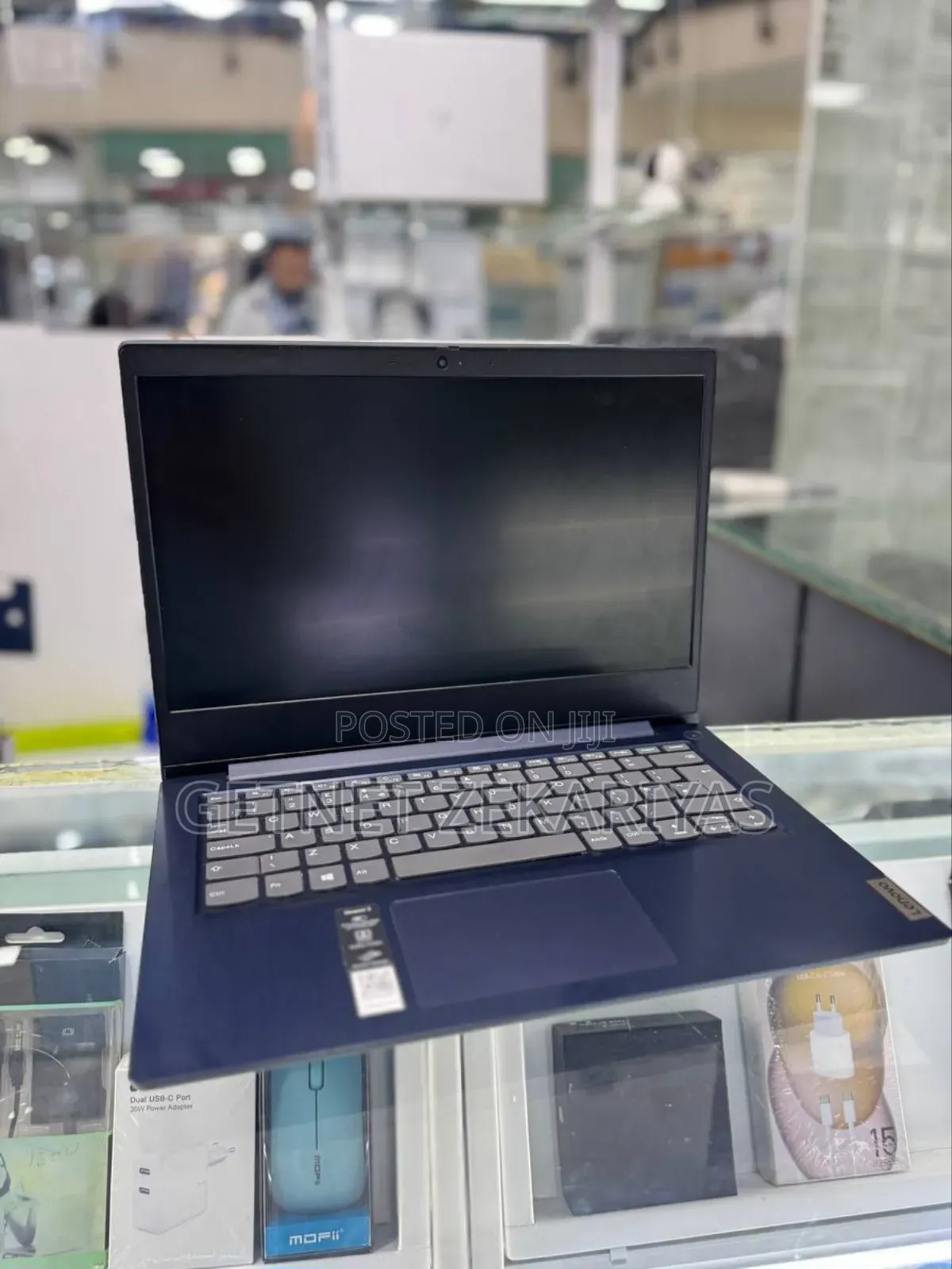 New Laptop Lenovo Ideapad 3 4GB Intel Core I3 SSD 256GB