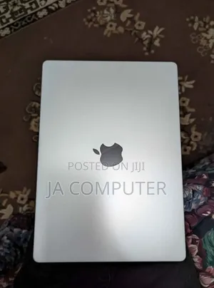 New Apple MacBook Pro 2023 M3 14-Inch 8GB Apple M3 Pro SSD 512GB