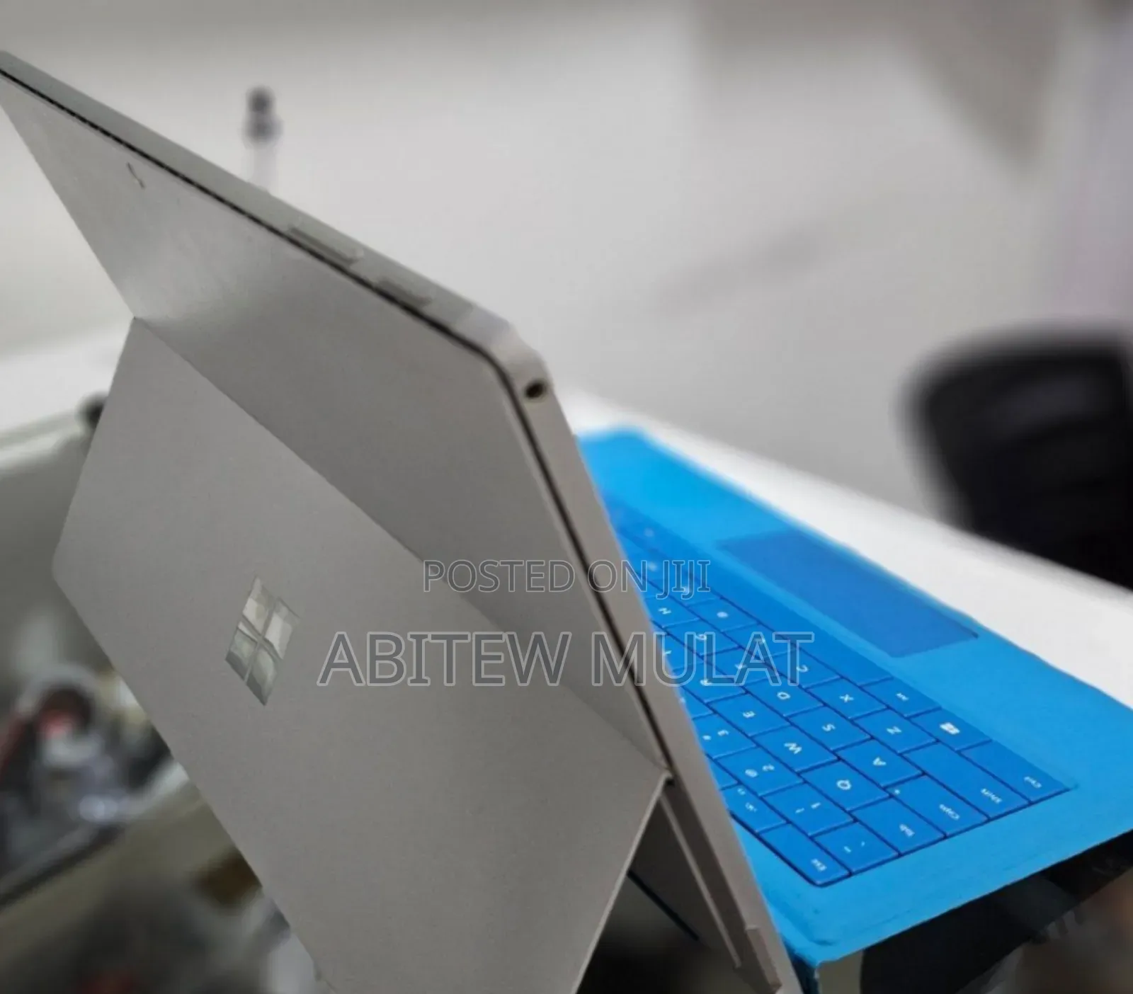 New Laptop Microsoft Surface Pro 7 8GB Intel Core I5 SSD 256GB