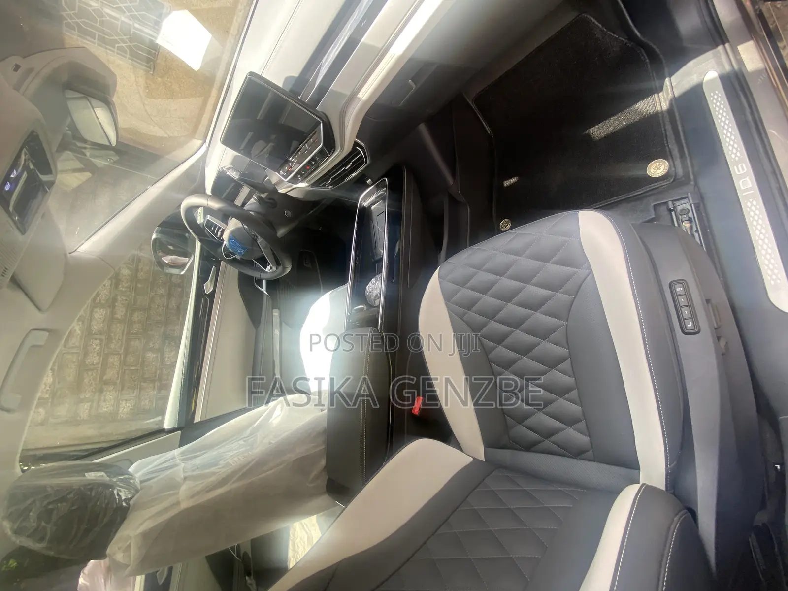 New Volkswagen ID.6 2024 Beige