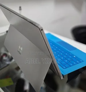 New Laptop Microsoft Surface Pro 7 8GB Intel Core I5 SSD 128GB