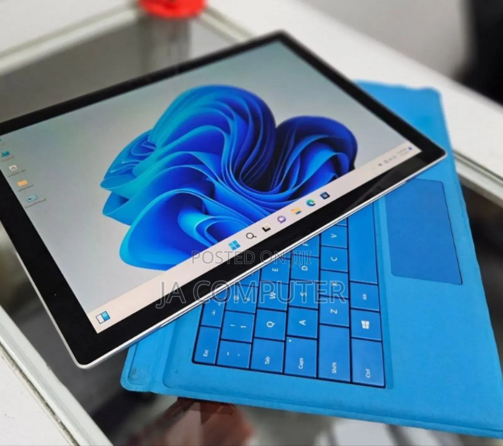 New Laptop Microsoft Surface Pro 7 8GB Intel Core I5 SSD 128GB