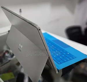 New Laptop Microsoft Surface Pro 7 8GB Intel Core I5 SSD 128GB