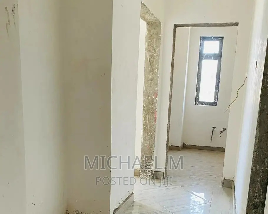 3bdrm Apartment in Soresa Realestate, Bole for Sale