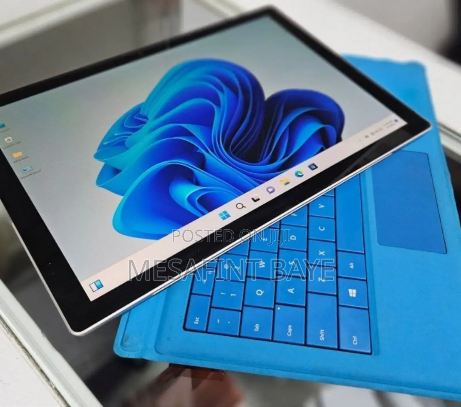 New Laptop Microsoft Surface Pro 7 8GB Intel Core I5 SSD 128GB