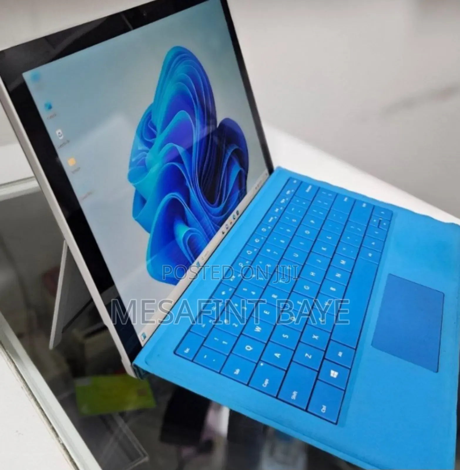 New Laptop Microsoft Surface Pro 7 8GB Intel Core I5 SSD 128GB