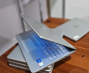 New Laptop HP Stream Notebook 8GB Intel Core I5 SSD 512GB