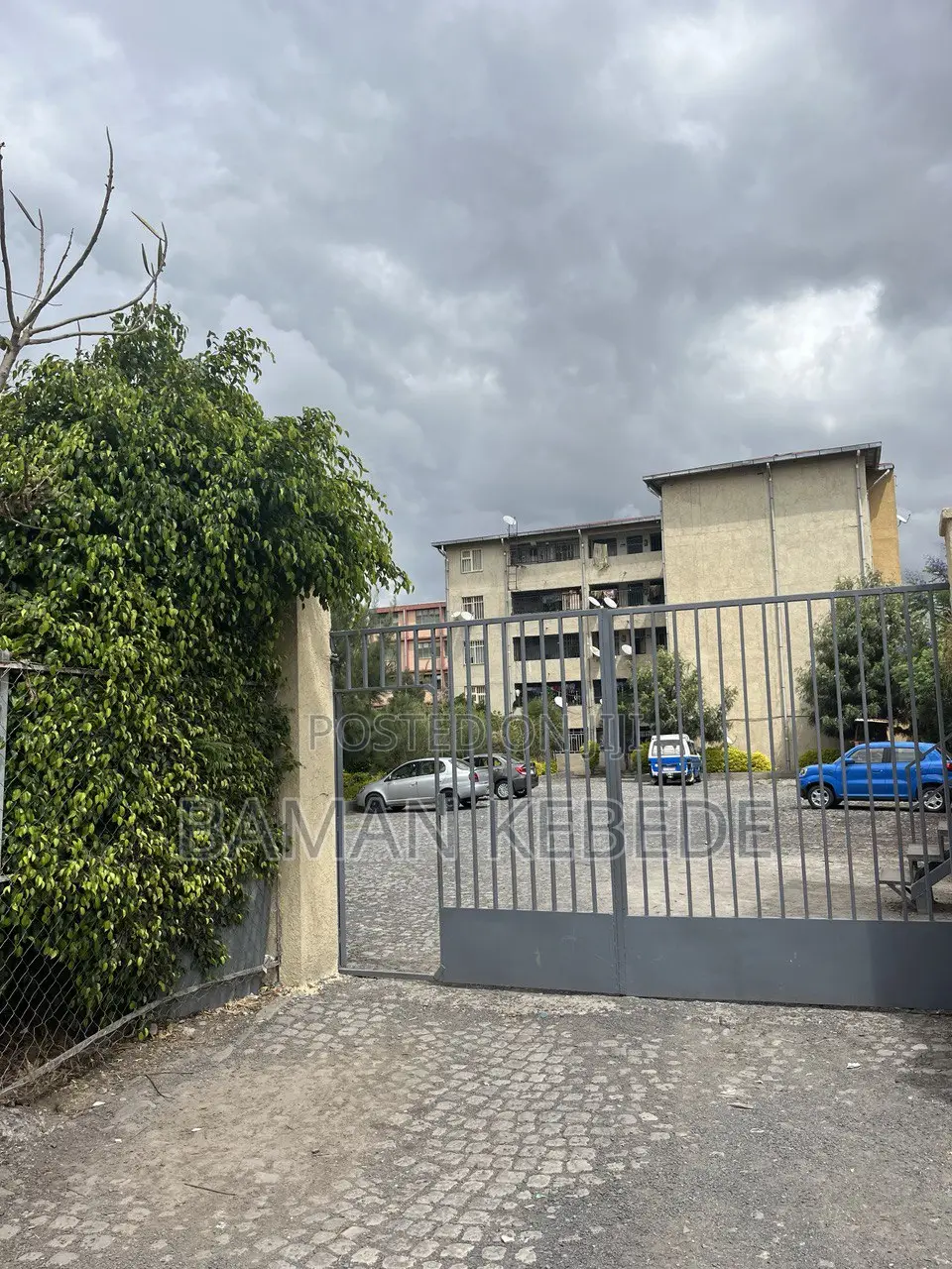 3bdrm Condo in G4, Akaky Kaliti for sale