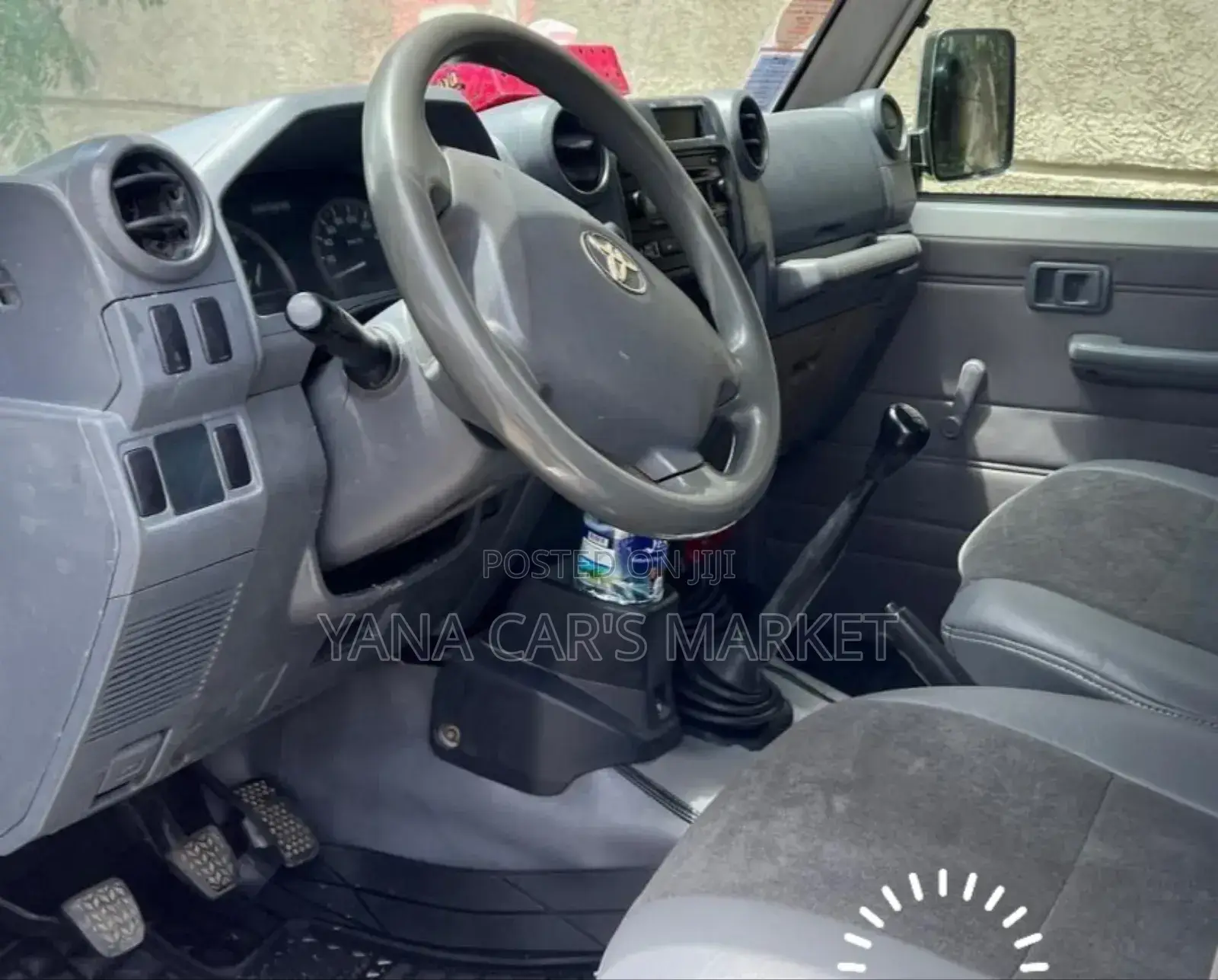 Toyota Land Cruiser 2018 White