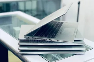 New Laptop HP EliteBook 745 G5 16GB AMD Ryzen 5 SSD 512GB