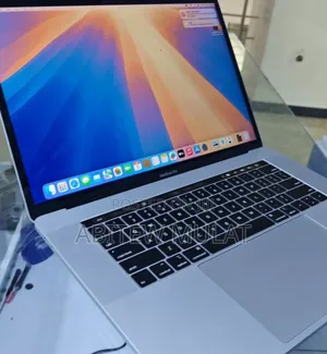 Photo - New Laptop Apple MacBook Pro 2019 16GB Intel Core I9 SSD 512GB