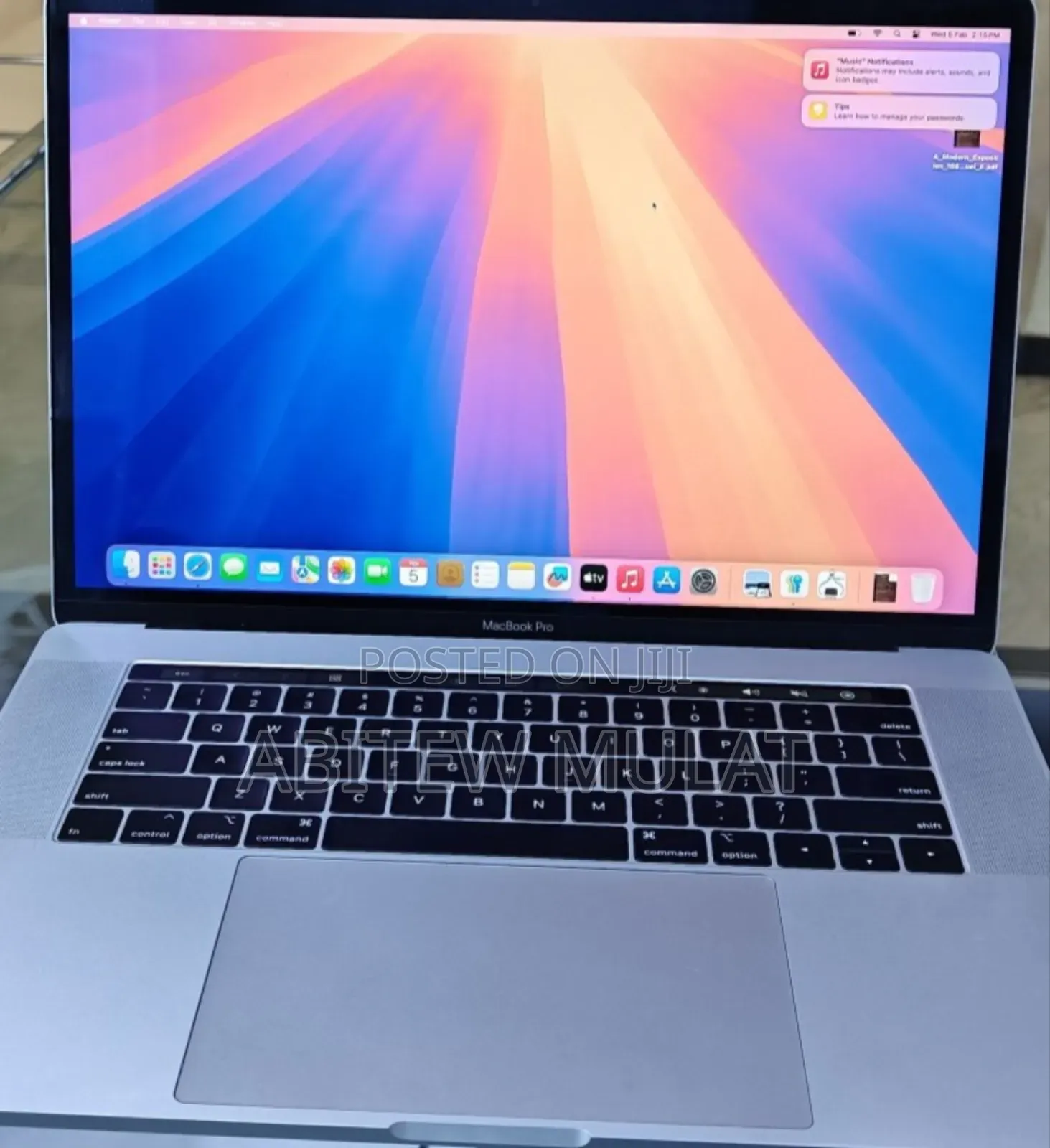 New Laptop Apple MacBook Pro 2019 16GB Intel Core I9 SSD 512GB