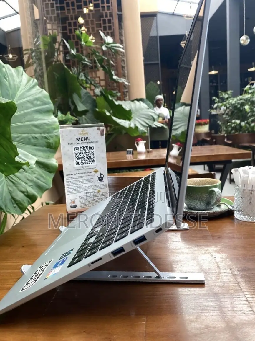 Steel Foldable Laptop Stand የብረት የላፕቶፕ ማስቀመጫ ተጣጣፊ