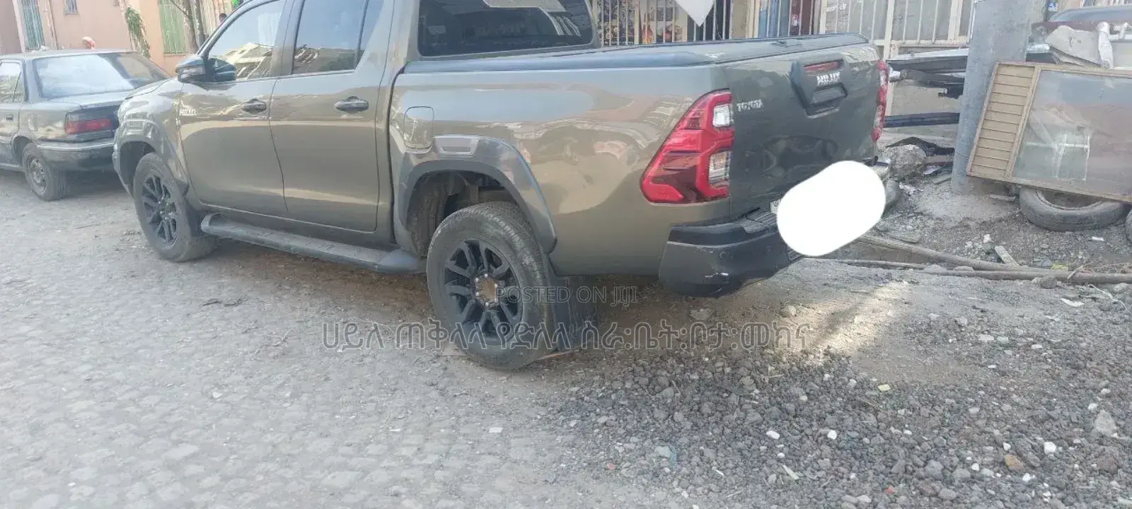 Toyota Hilux 2021 Green