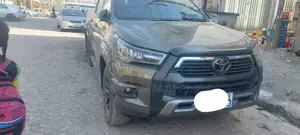 Toyota Hilux 2021 Green