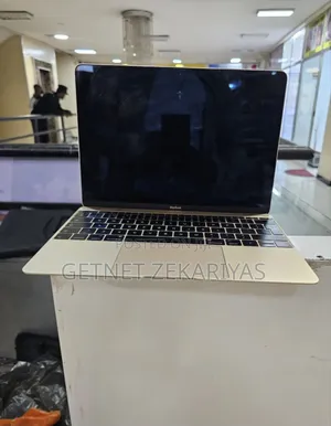 Photo - New Laptop Apple MacBook Pro 2015 8GB SSD 256GB