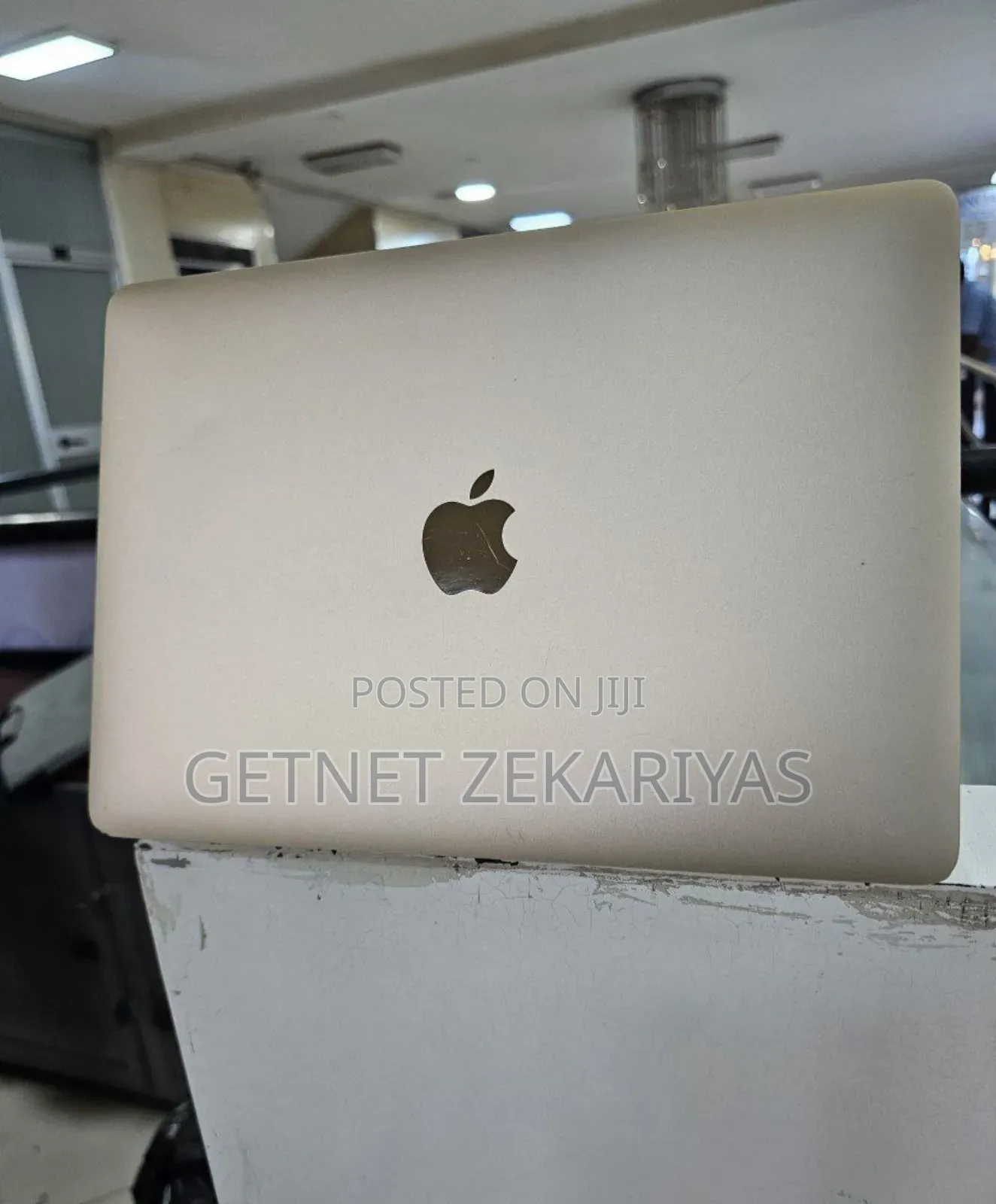 New Laptop Apple MacBook Pro 2015 8GB SSD 256GB