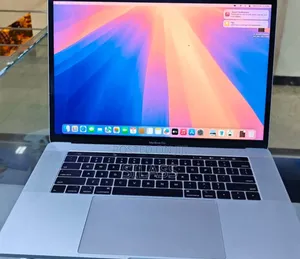 New Laptop Apple MacBook Pro 2019 16GB Intel Core I9 SSD 512GB