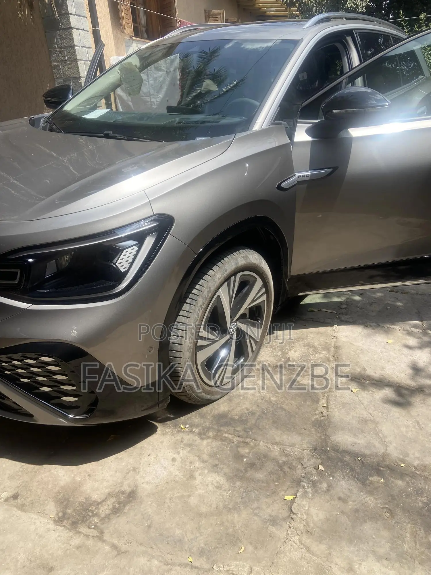 New Volkswagen ID.6 2024 Beige