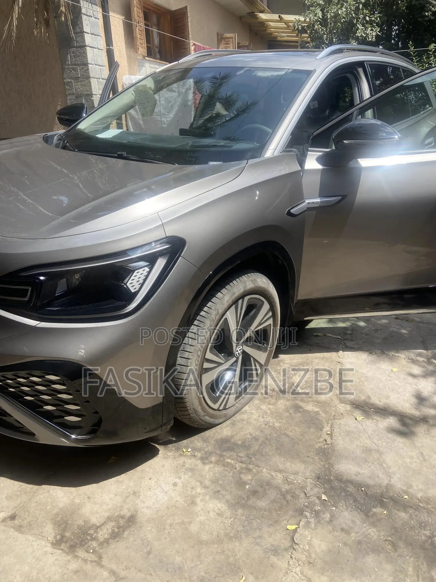 New Volkswagen ID.6 2024 Beige