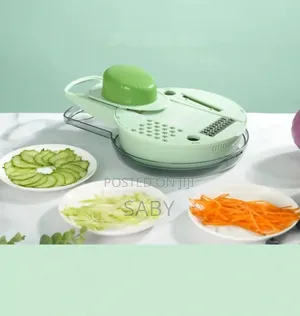 Photo - Handheld Carrot Grater
