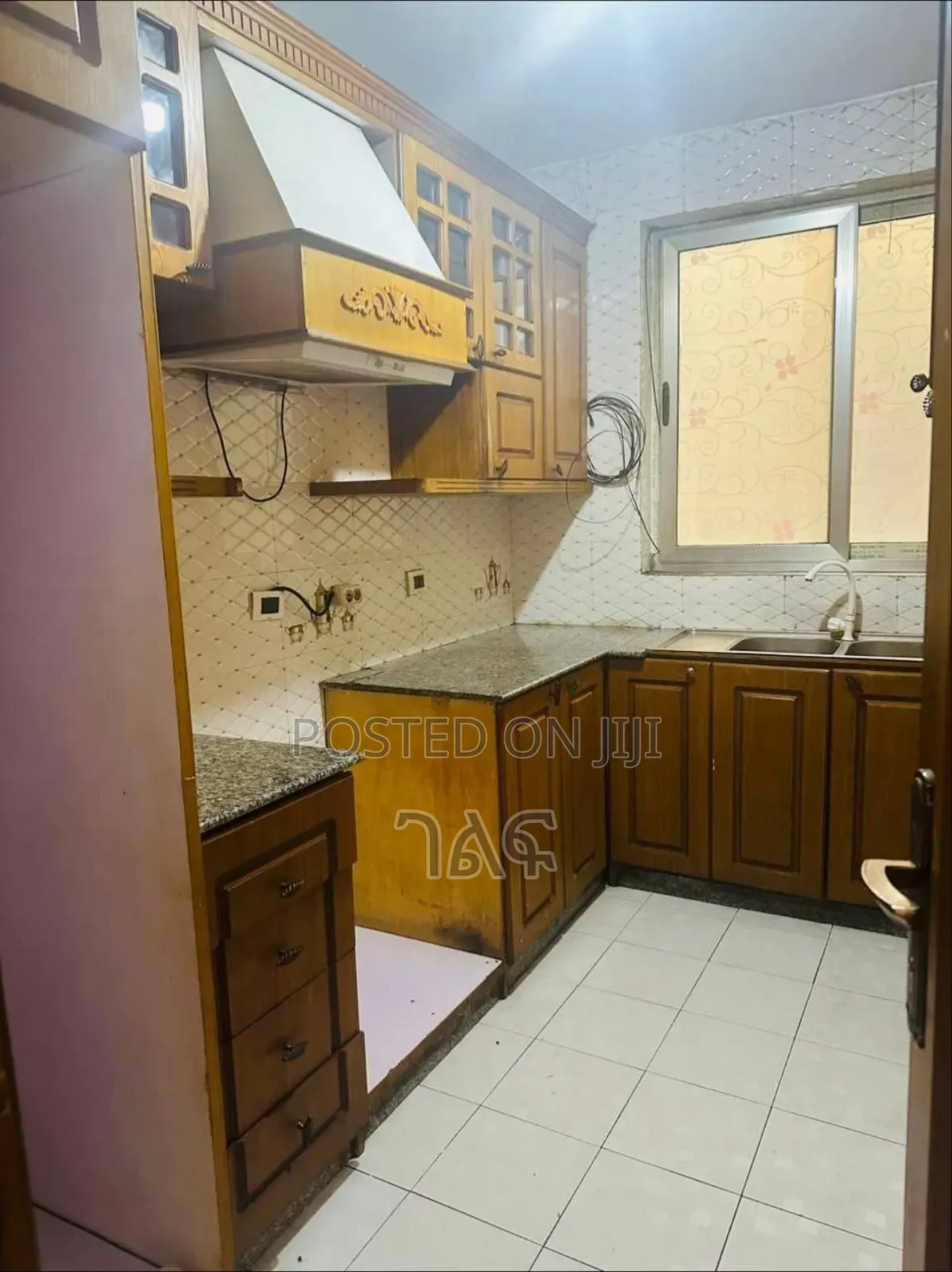 3bdrm Apartment in አያት አደባባይ ውልና ማስረጃ, Bole for sale