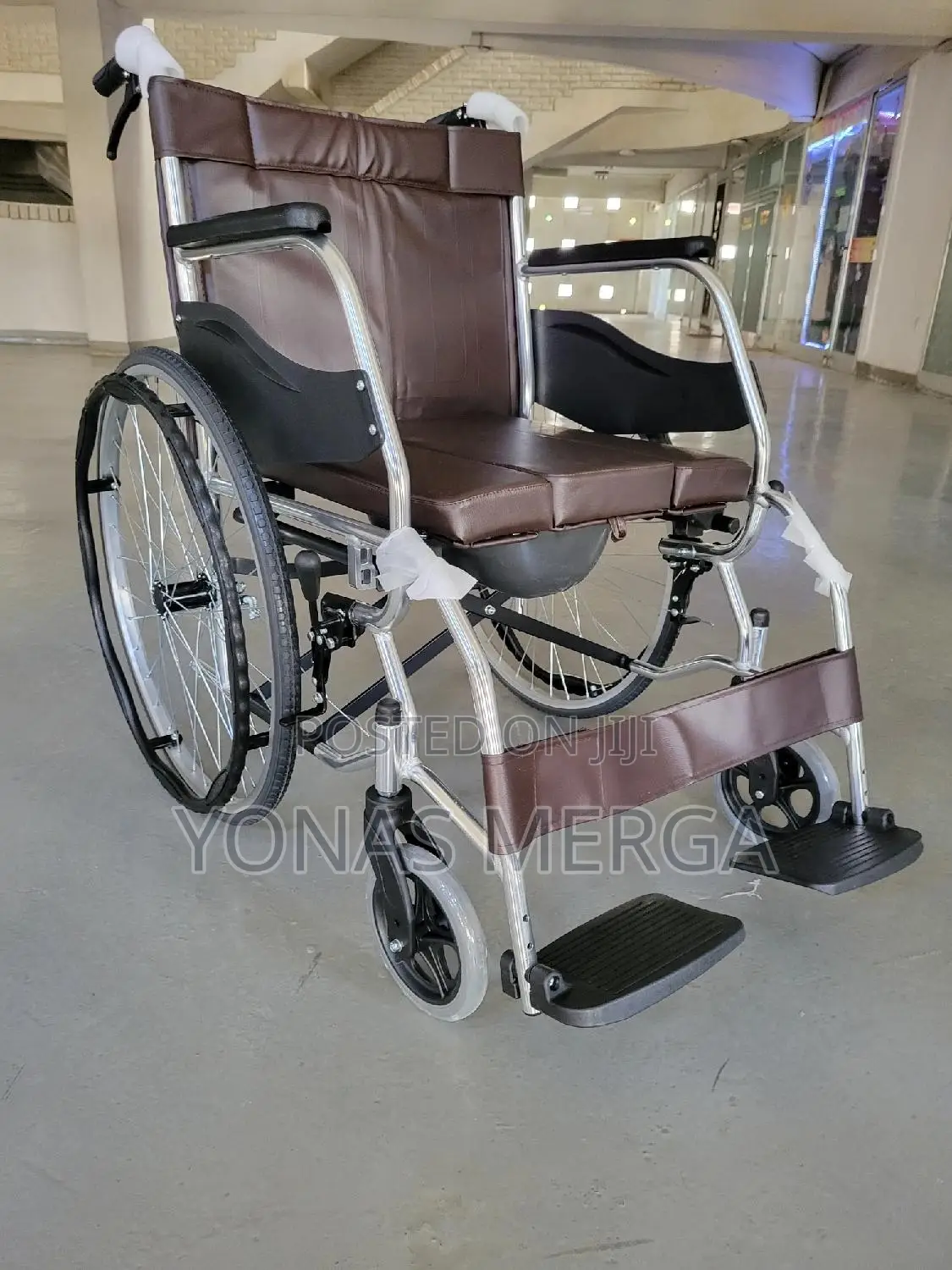 Toilet Wheelchair፺凸wheelchairዊልቼር/Using Standard Toilets.