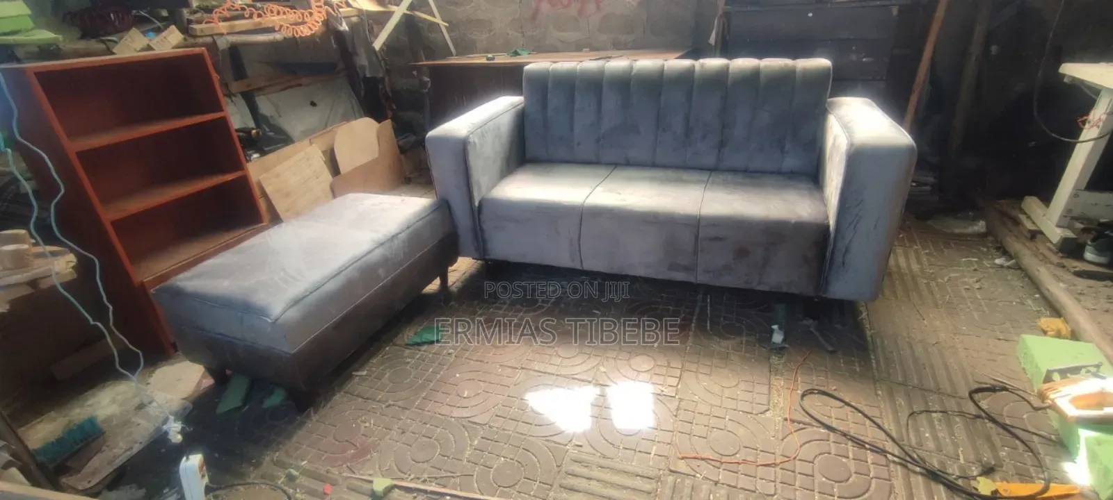 ሶፋ ባለ ሦሰት (Sofa Couches 3men Sest)