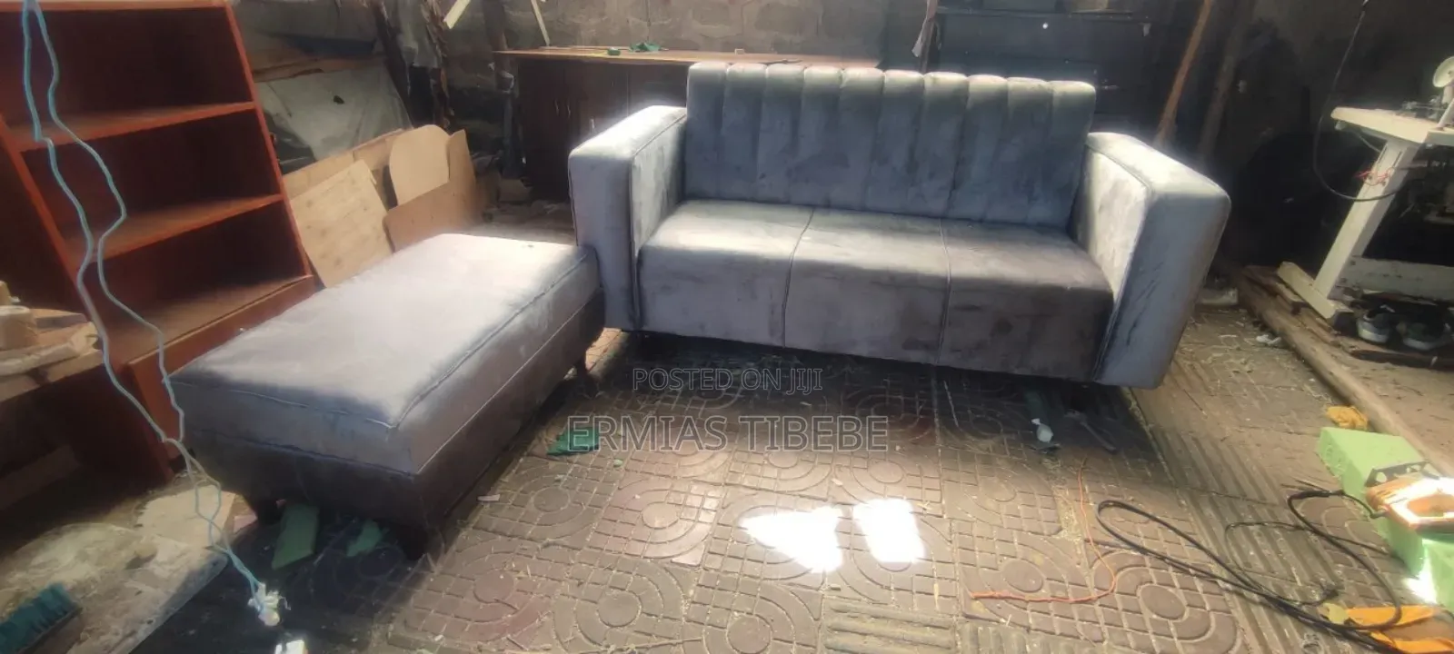 ሶፋ ባለ ሦሰት (Sofa Couches 3men Sest)