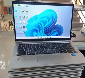 New Laptop HP EliteBook 830 G8 16GB Intel Core I5 SSD 512GB