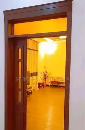 10bdrm House in M, Bole for sale