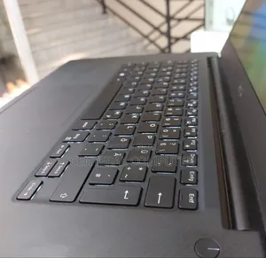 New Laptop Dell Precision 15 3541 16GB Intel Core I7 SSD 512GB