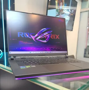 New Laptop Asus ROG Zephyrus G16 16GB Intel Core I9 SSD 1T