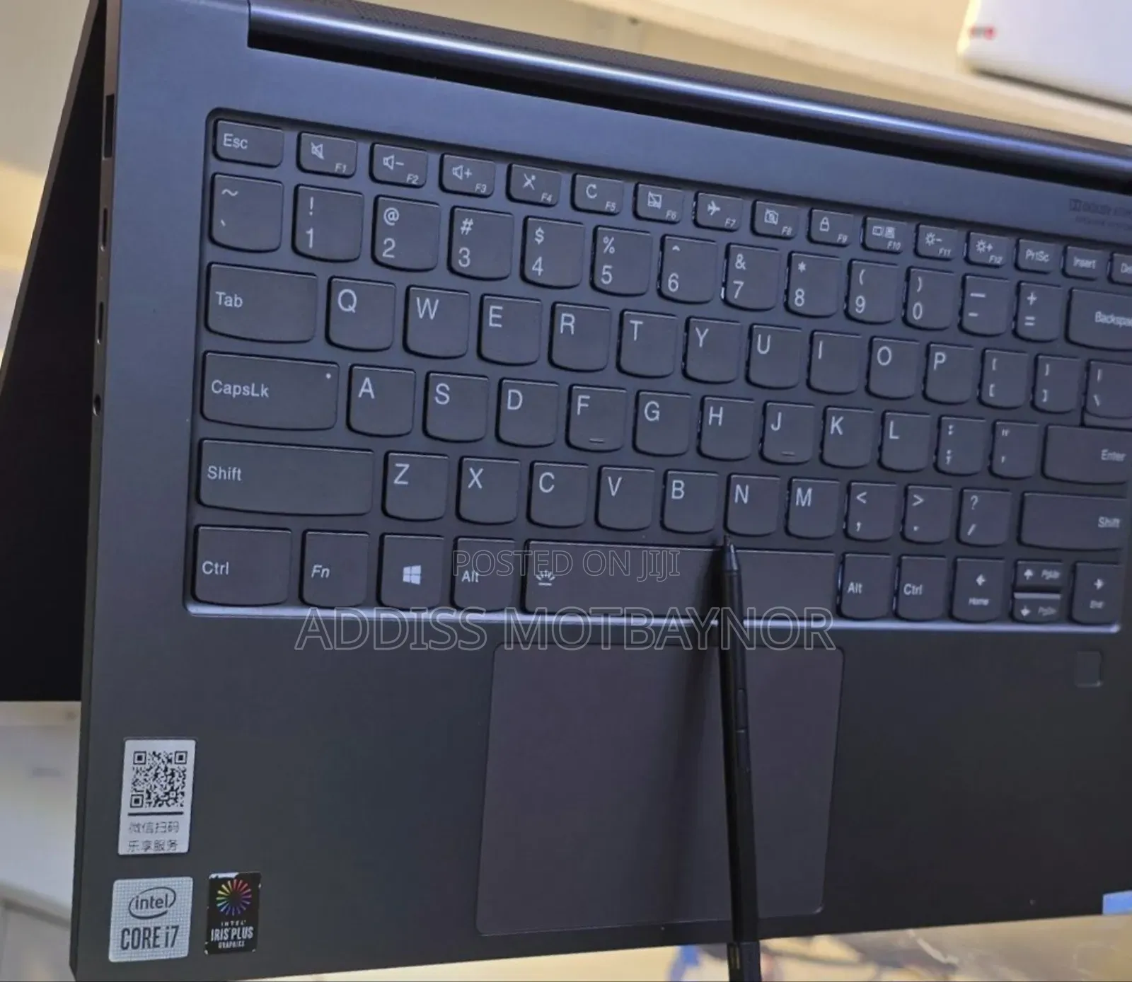 New Laptop Lenovo Yoga 7i 16GB Intel Core I7 SSD 512GB