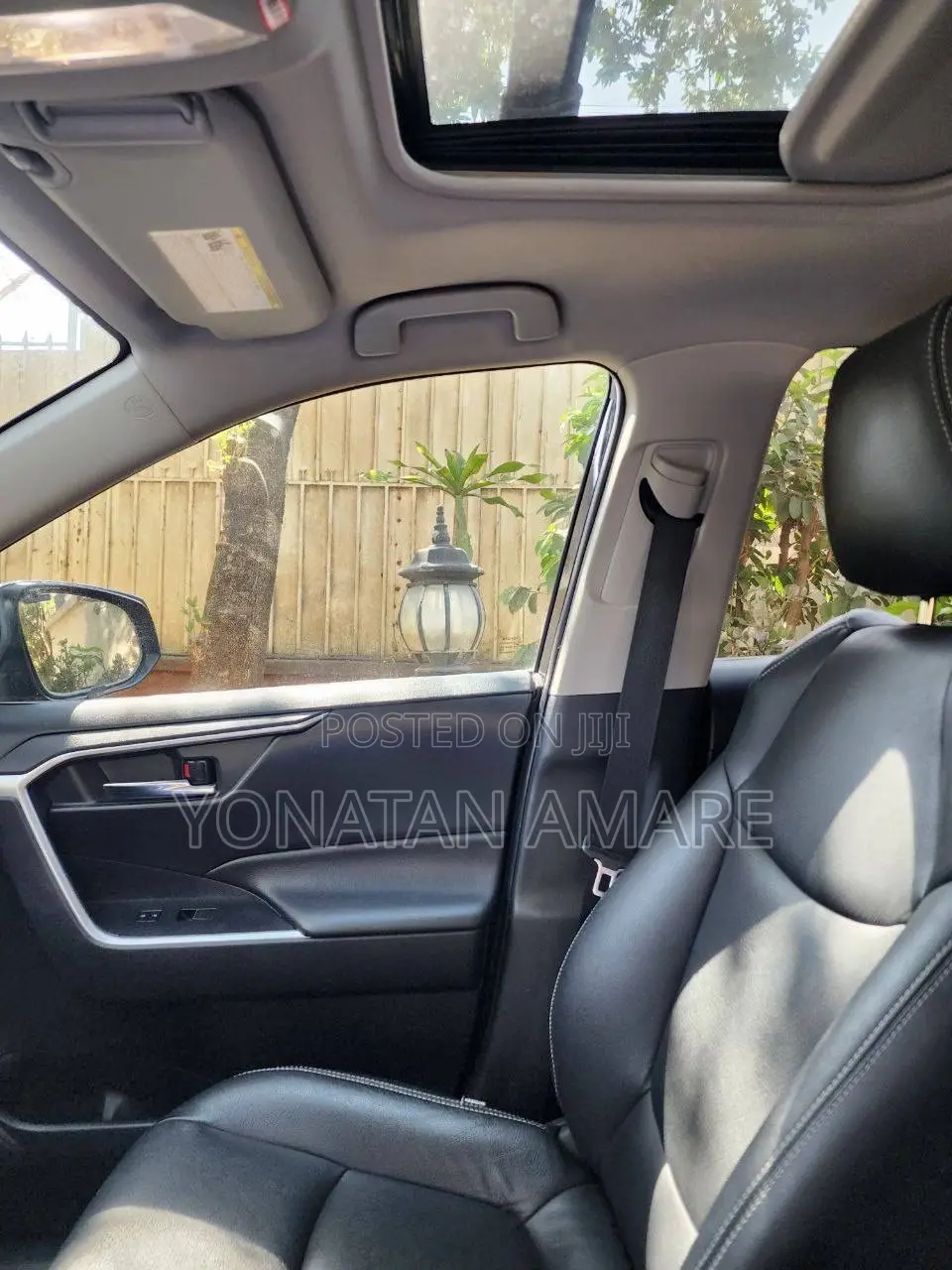 Toyota RAV4 2022 Blue