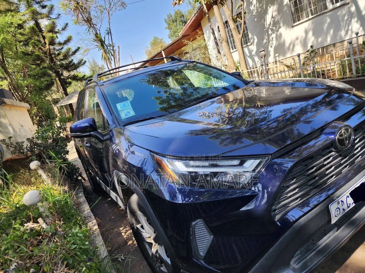 Toyota RAV4 2022 Blue